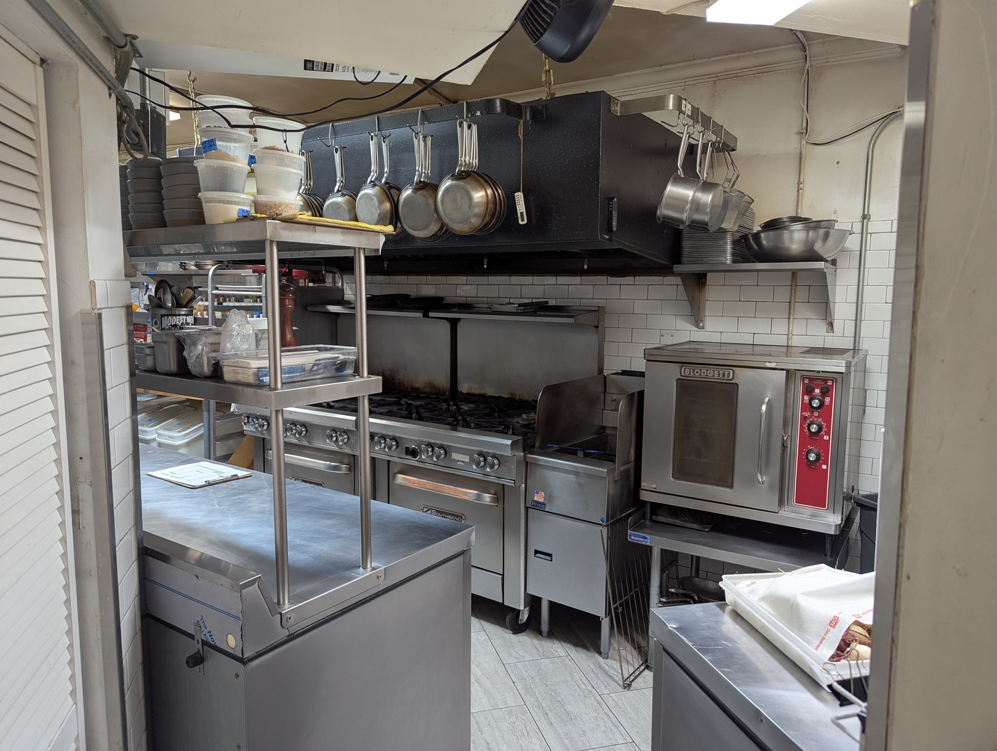 2965 North Lincoln Avenue Chicago IL 60657