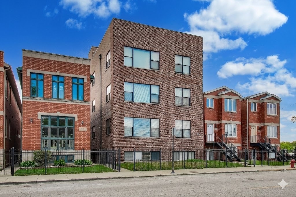 504 South Oakley Boulevard Chicago IL 60612