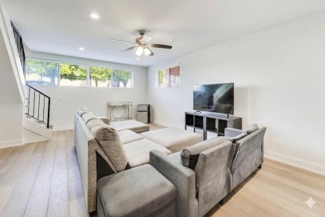 504 South Oakley Boulevard Chicago IL 60612