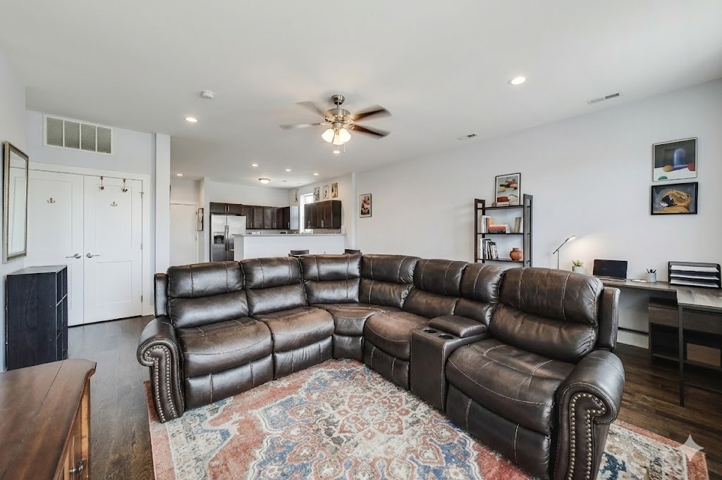 504 South Oakley Boulevard Chicago IL 60612