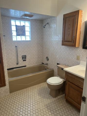 656 Wentworth Avenue Calumet City IL 60409