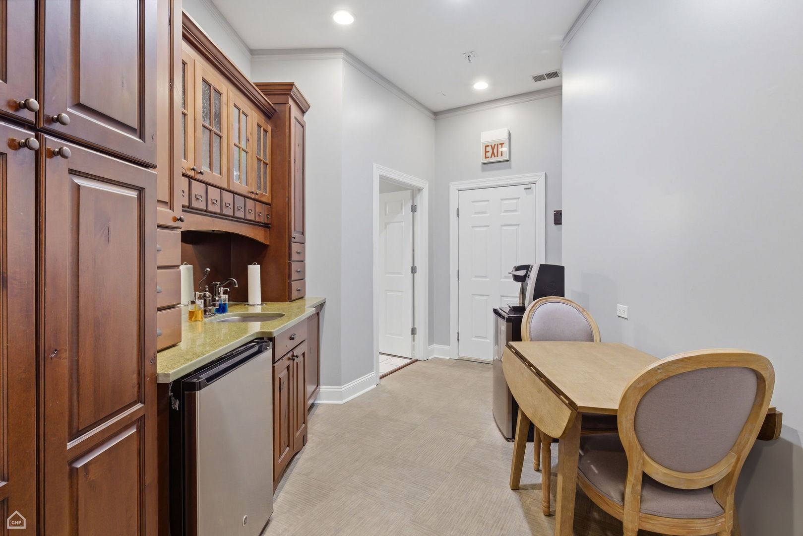 4124 North Lincoln Avenue Chicago IL 60618