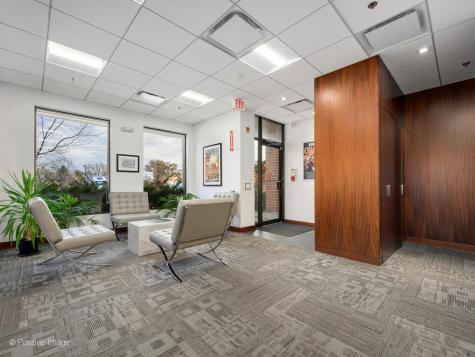 636 Anthony Trail Northbrook IL 60062