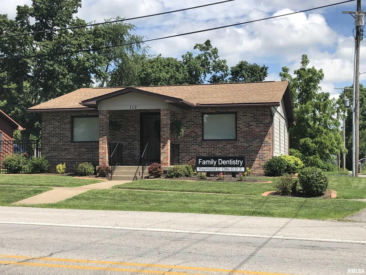112 West Main Street Goreville IL 62939