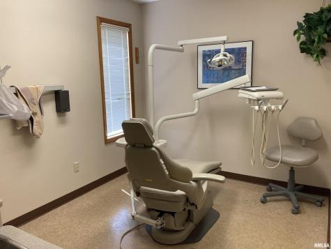 112 West Main Street Goreville IL 62939