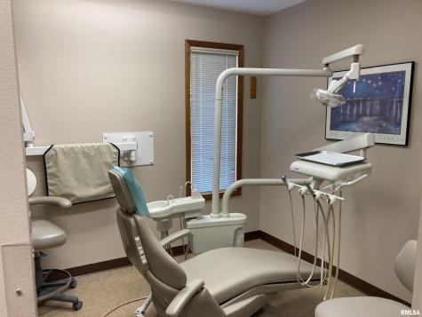 112 West Main Street Goreville IL 62939