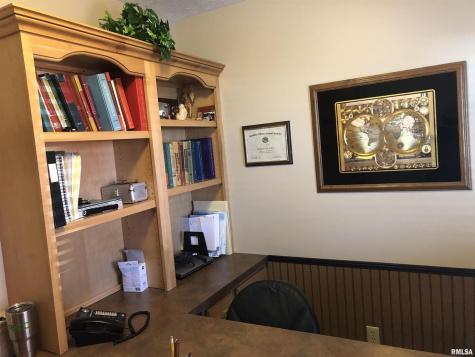 112 West Main Street Goreville IL 62939