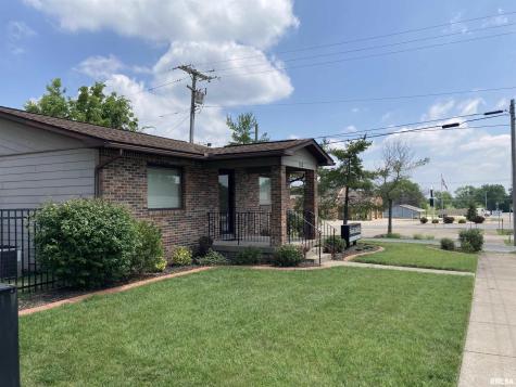 112 West Main Street Goreville IL 62939