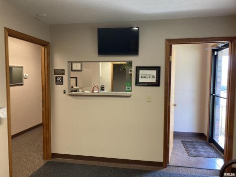 112 West Main Street Goreville IL 62939