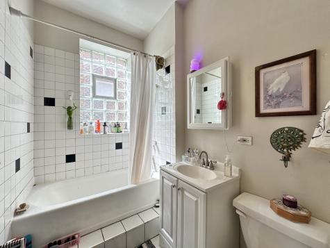 2136 West Chicago Avenue Chicago IL 60622