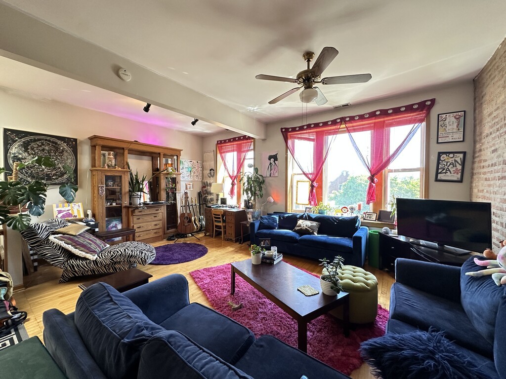 2136 West Chicago Avenue Chicago IL 60622