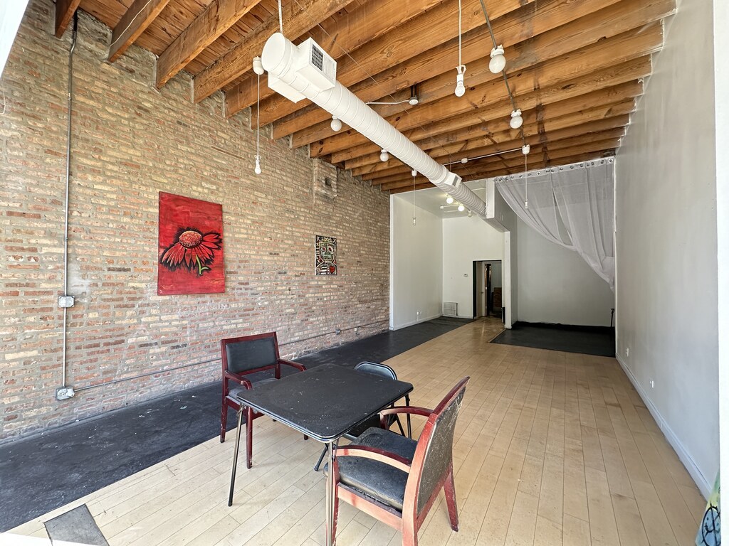 2136 West Chicago Avenue Chicago IL 60622