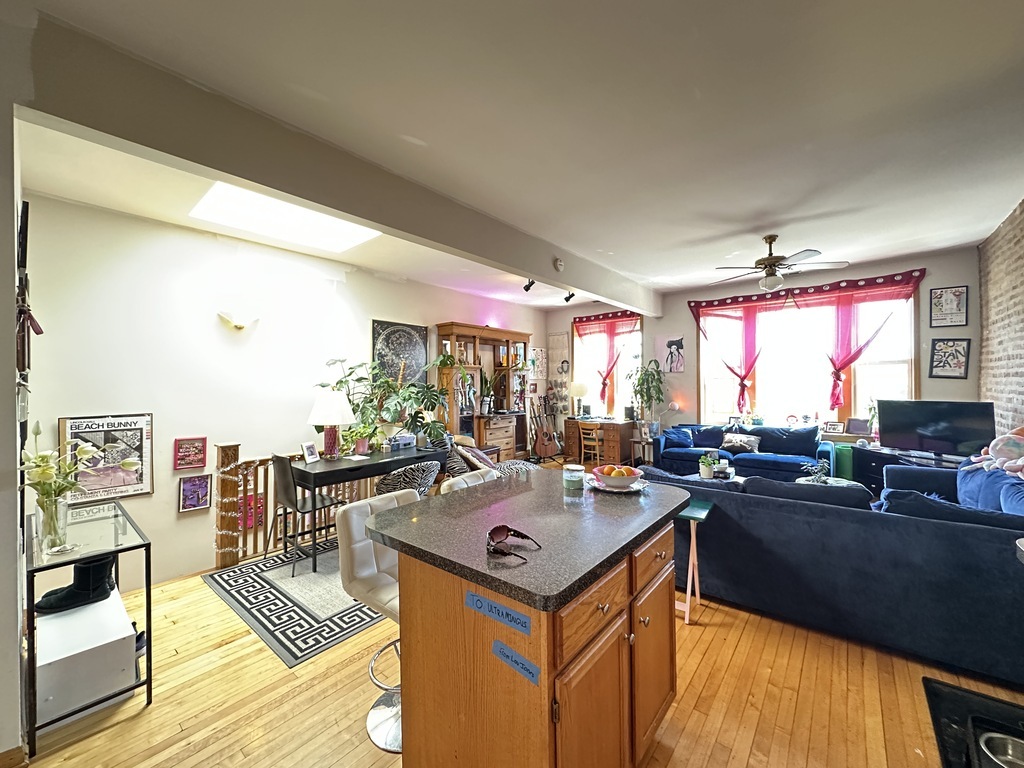 2136 West Chicago Avenue Chicago IL 60622