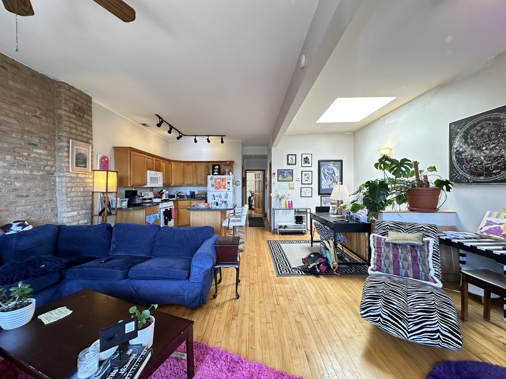 2136 West Chicago Avenue Chicago IL 60622