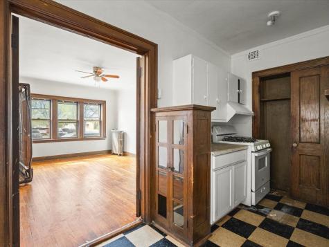 204 South 6th Street Rockford IL 61104