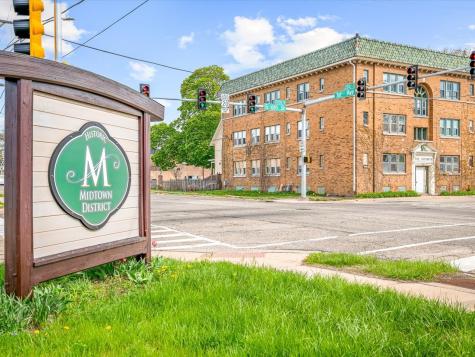 204 South 6th Street Rockford IL 61104