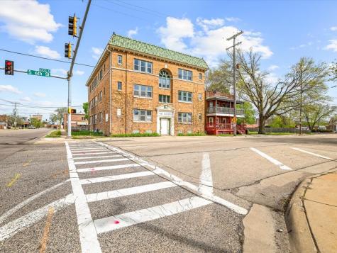 204 South 6th Street Rockford IL 61104