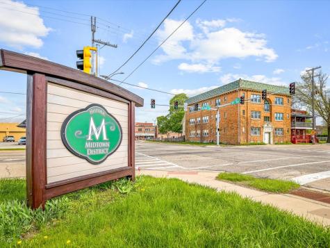 204 South 6th Street Rockford IL 61104