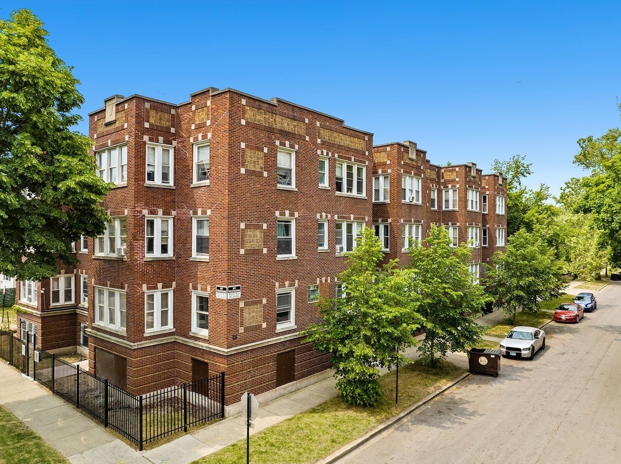 7400 South Phillips Avenue Chicago IL 60649