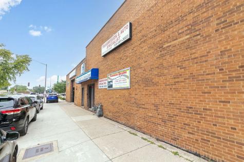 1825 South 17th Avenue Broadview IL 60155