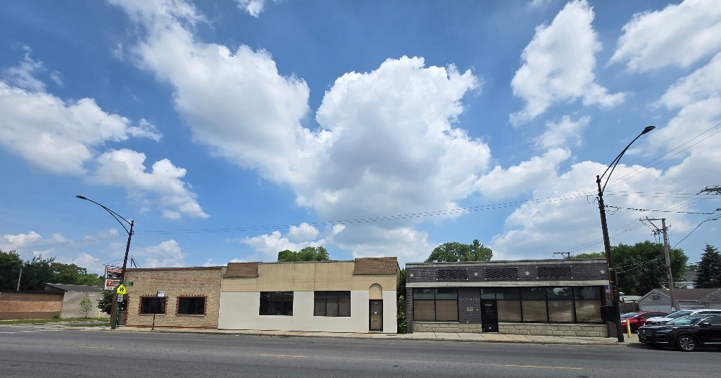 4220-4228 West Montrose Avenue Chicago IL 60641