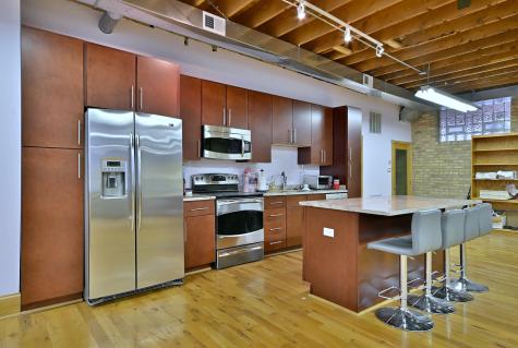 4128 West Belmont Avenue Chicago IL 60641