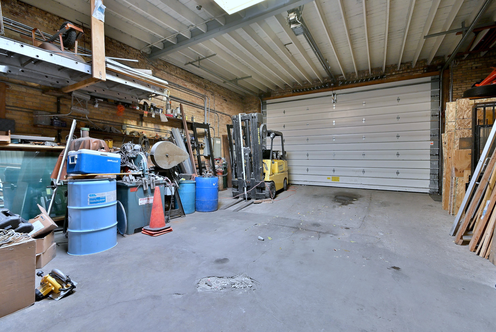 4128 West Belmont Avenue Chicago IL 60641