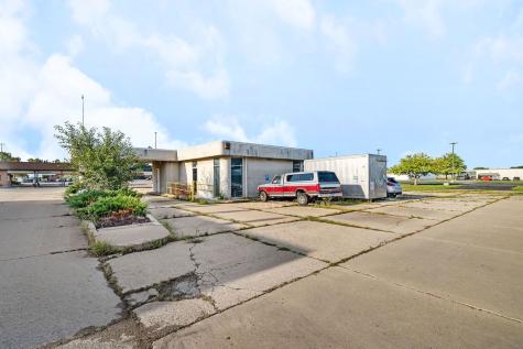 24 Dannys Drive Streator IL 61364