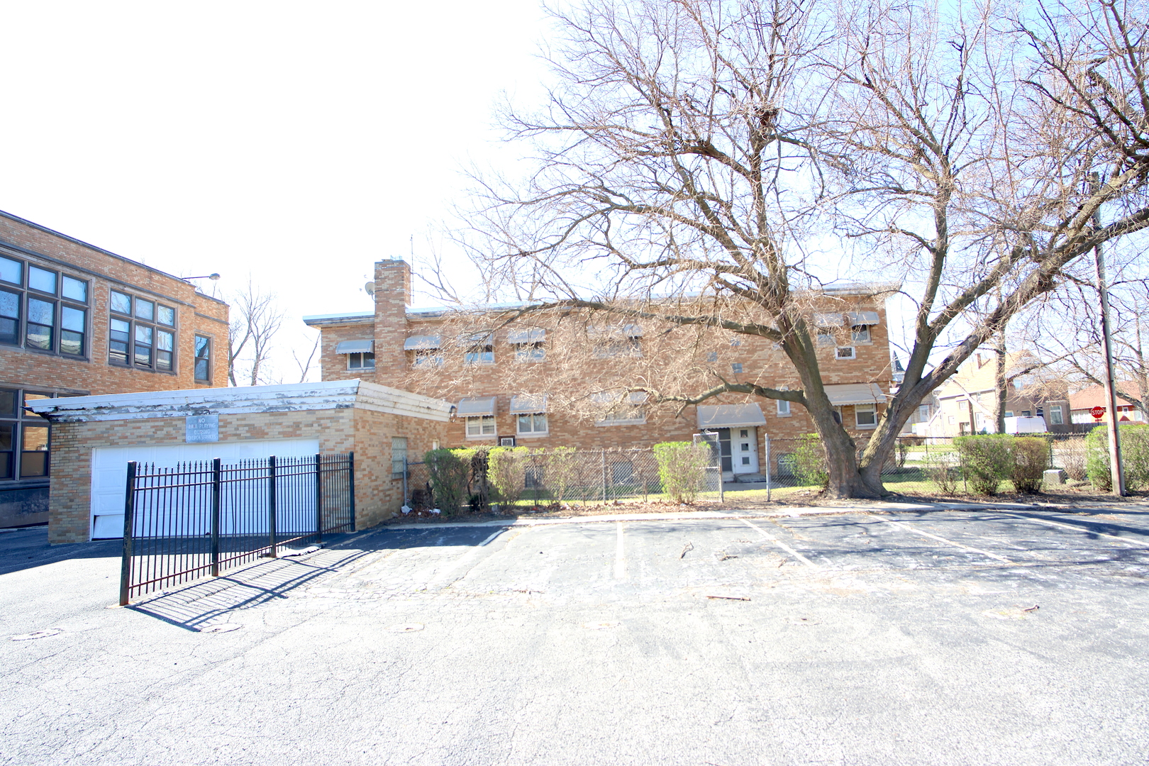 10101-21 South Parnell Avenue Chicago IL 60628