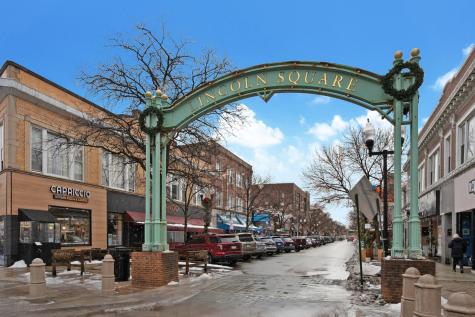 4841 North Western Avenue Chicago IL 60625