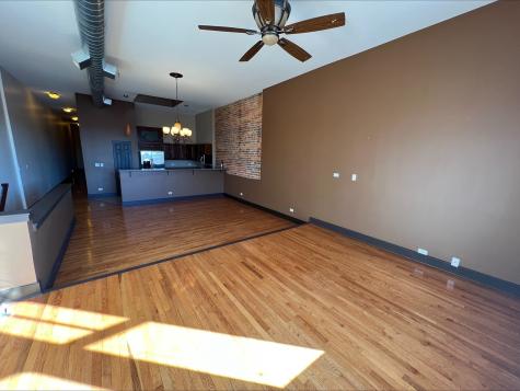 26 East Downer Place Aurora IL 60505