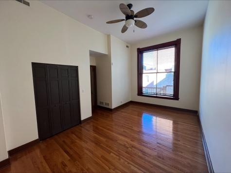 26 East Downer Place Aurora IL 60505