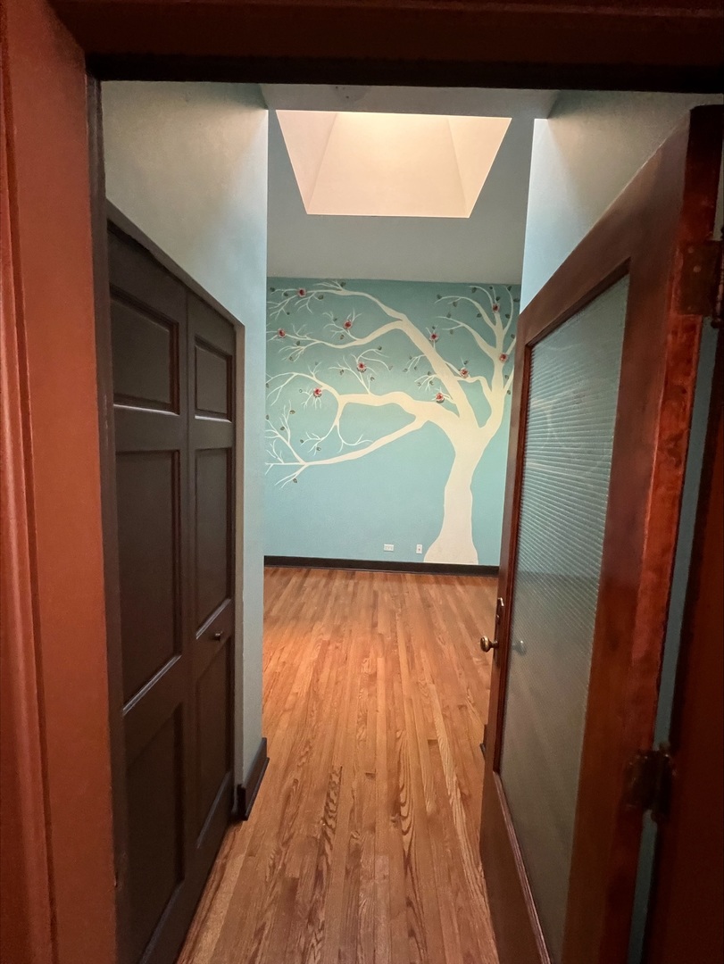 26 East Downer Place Aurora IL 60505
