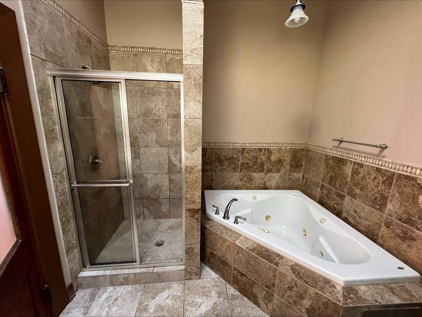 26 East Downer Place Aurora IL 60505