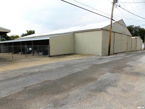 1110 Franklin Street Carlyle IL 62231