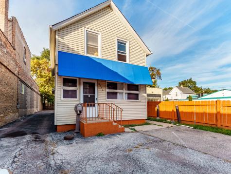 1014 Washington Street Waukegan IL 60085