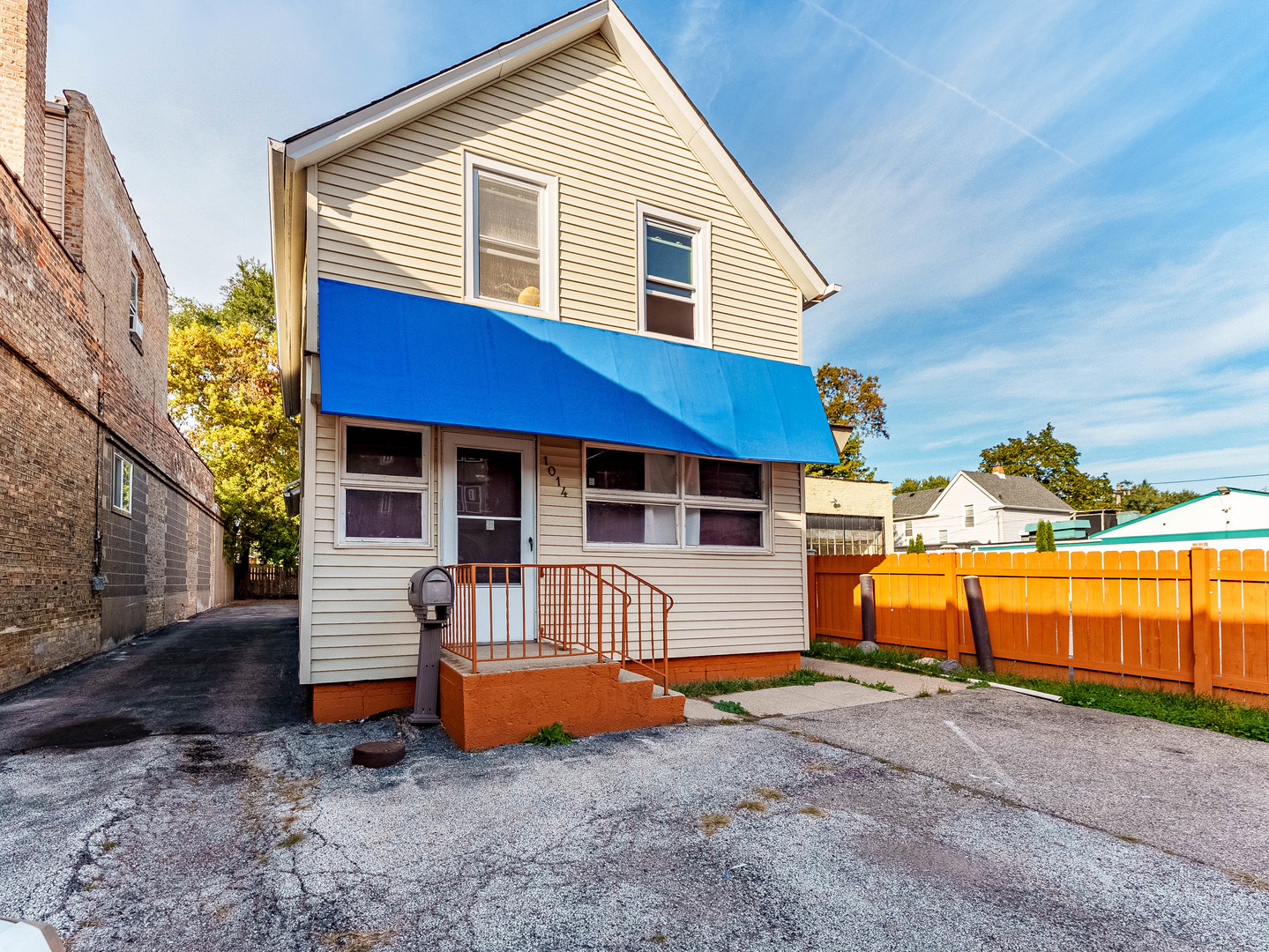 1014 Washington Street Waukegan IL 60085