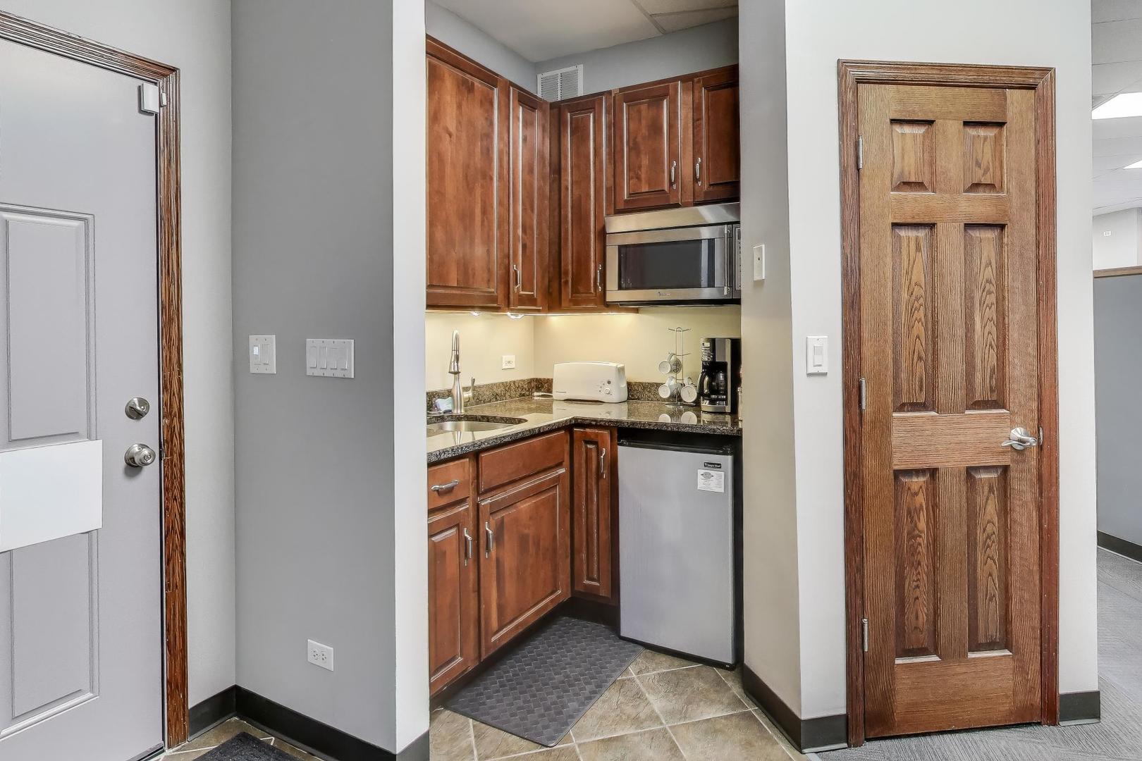 5696 North Milwaukee Avenue Chicago IL 60646