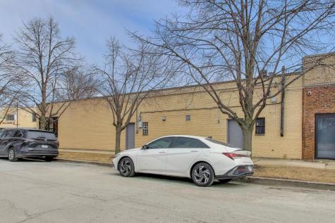 5696 North Milwaukee Avenue Chicago IL 60646