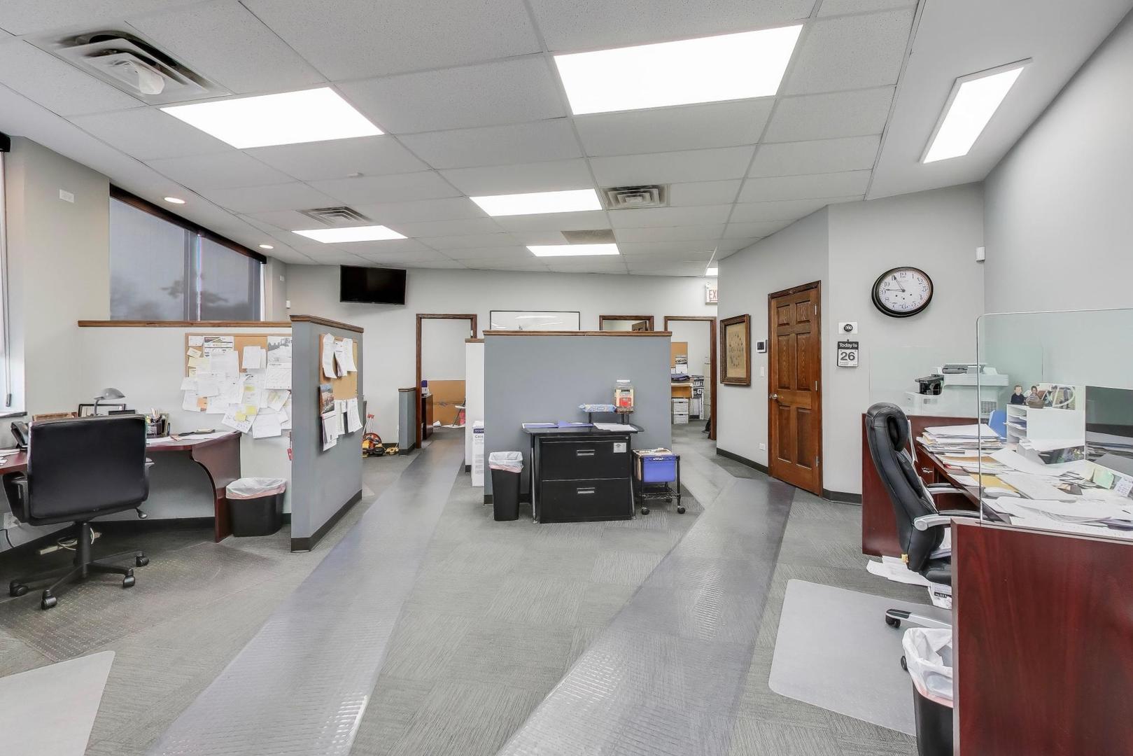 5696 North Milwaukee Avenue Chicago IL 60646