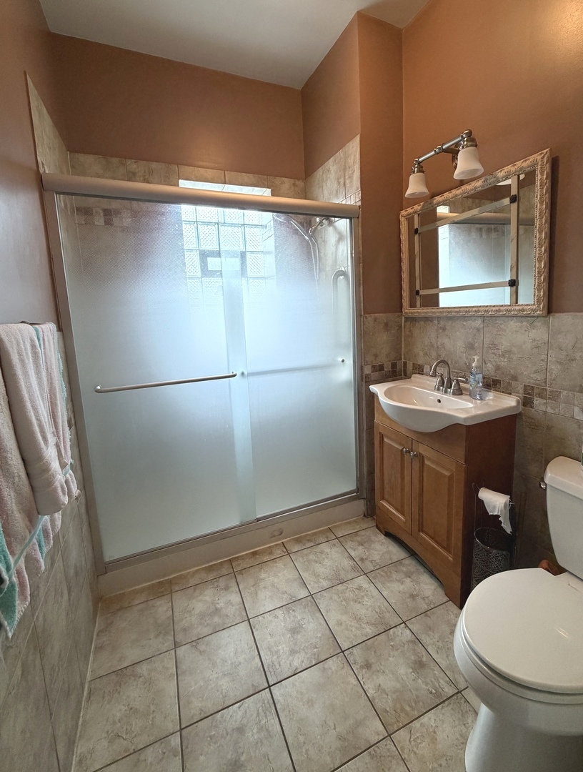 927 South Claremont Avenue Chicago IL 60612