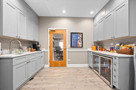 2005 South Bloomingdale Road Glendale Heights IL 60139
