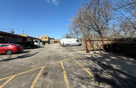 6959 North Milwaukee Avenue Niles IL 60714