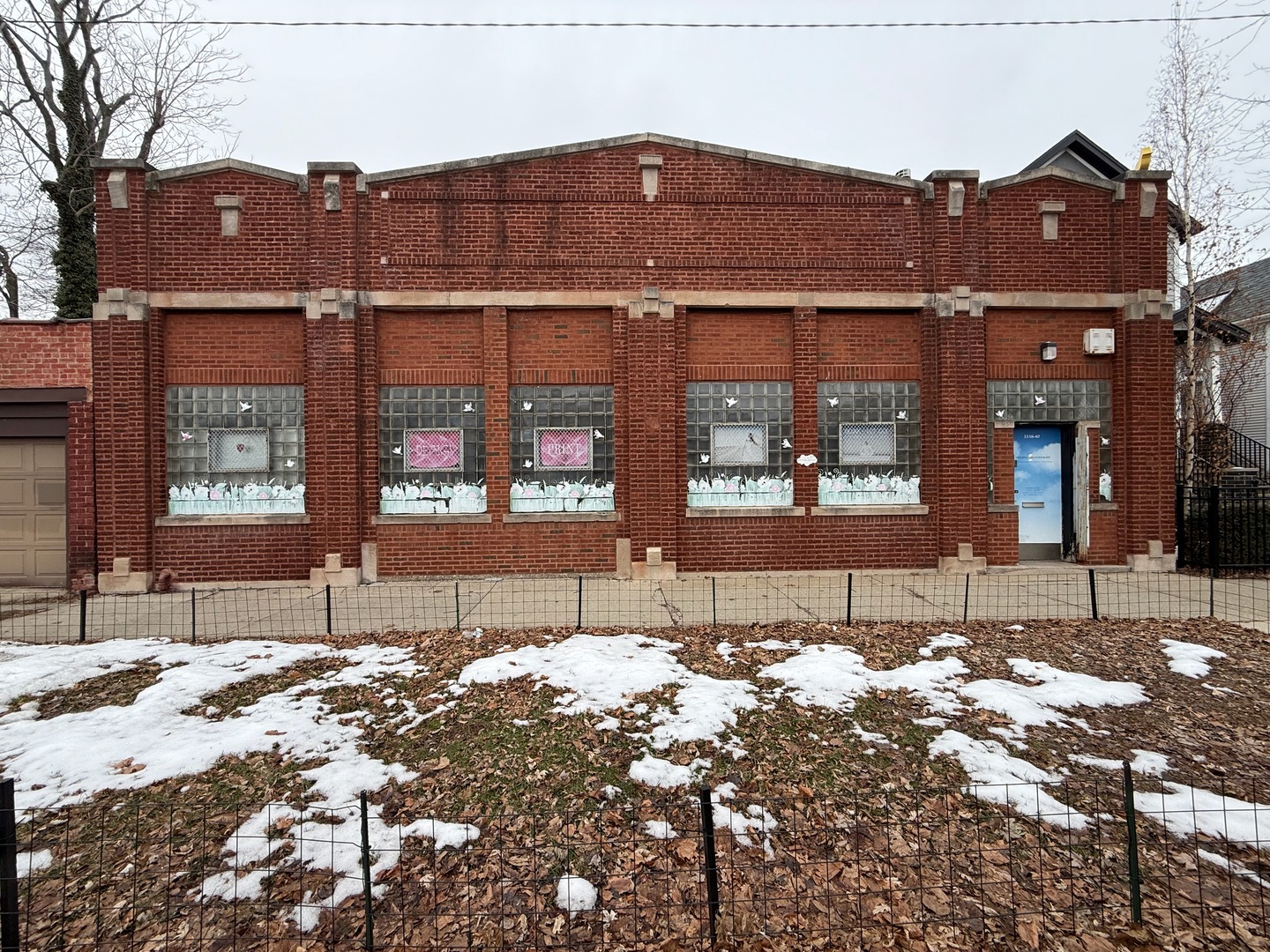 3340 North Ravenswood Avenue Chicago IL 60657
