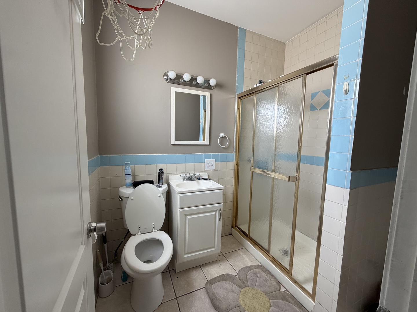 2323 West 18th Street Chicago IL 60608