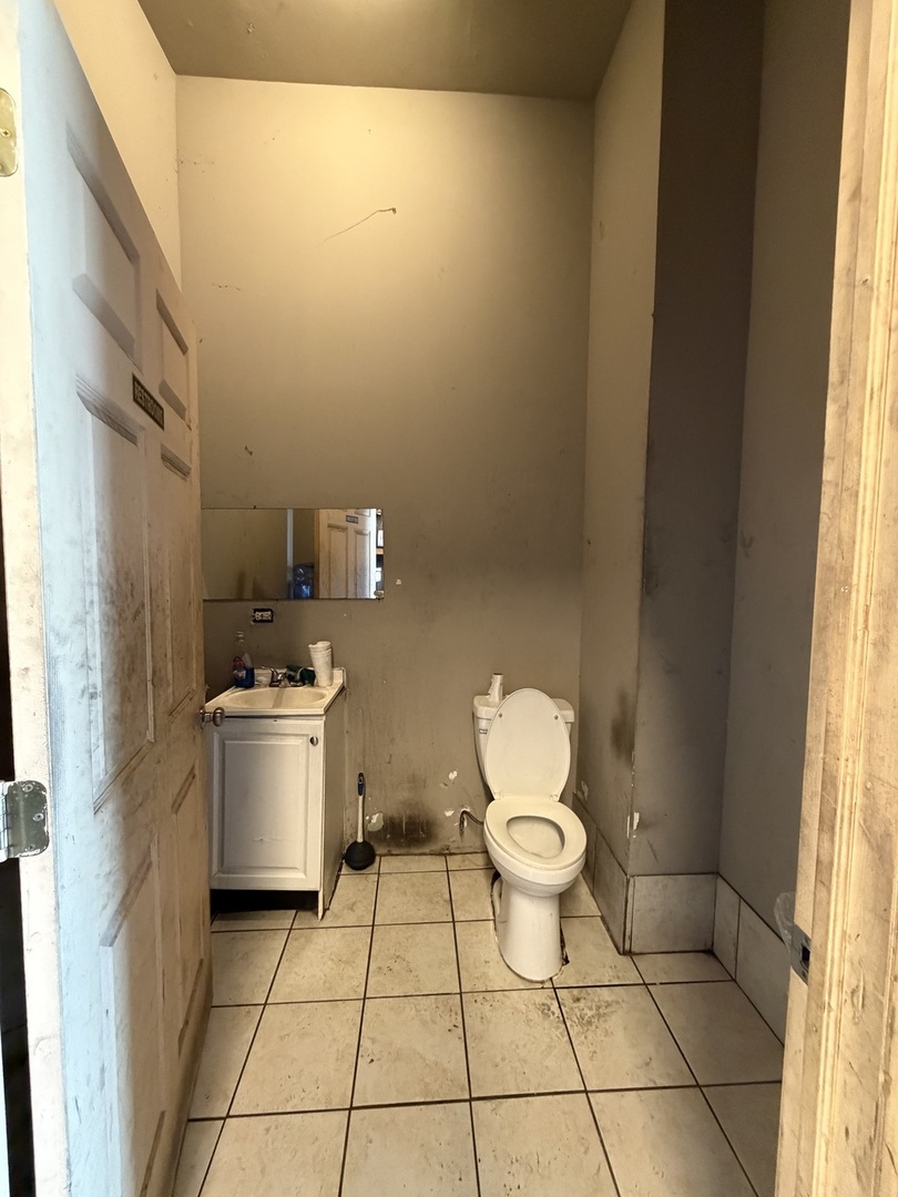 2323 West 18th Street Chicago IL 60608