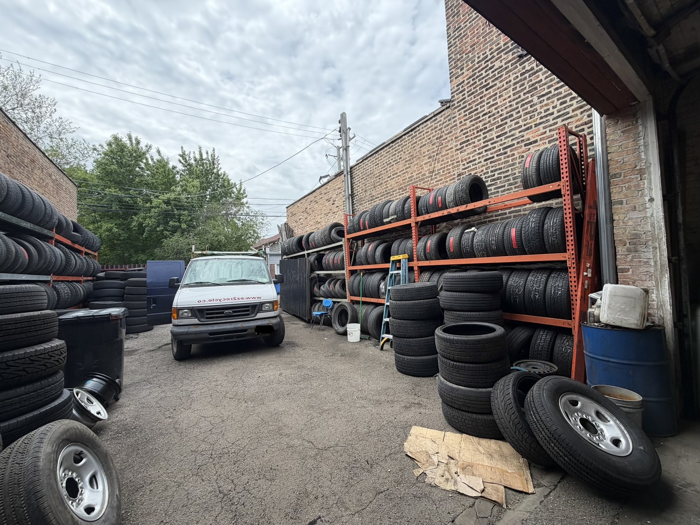 2323 West 18th Street Chicago IL 60608