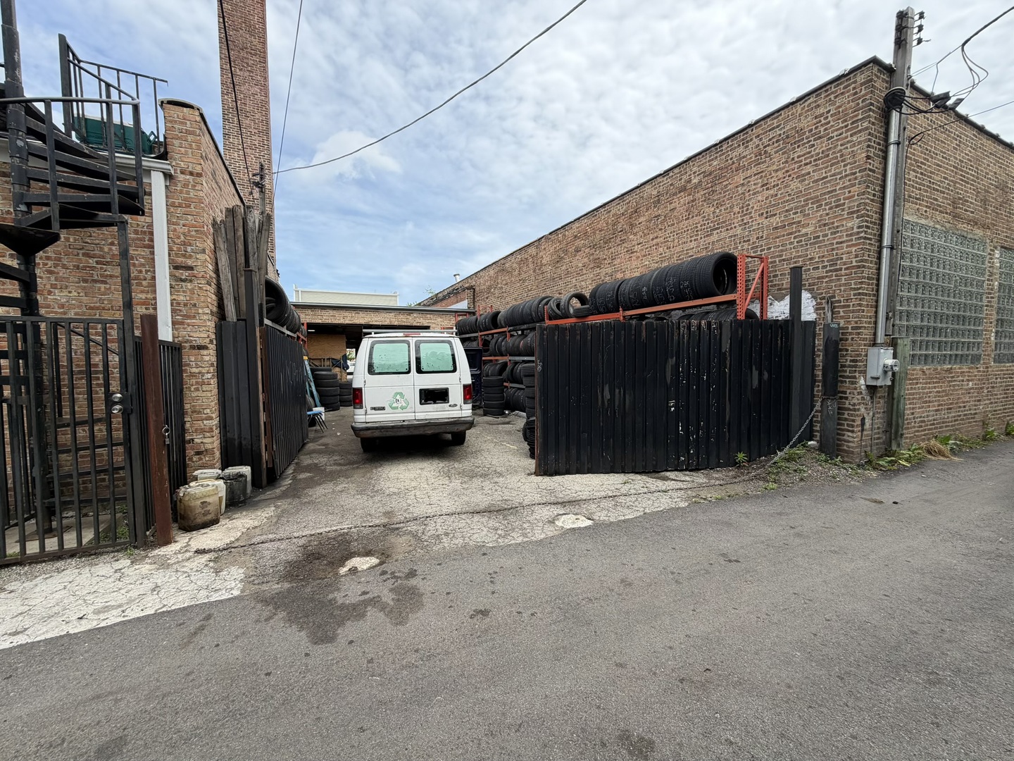2323 West 18th Street Chicago IL 60608