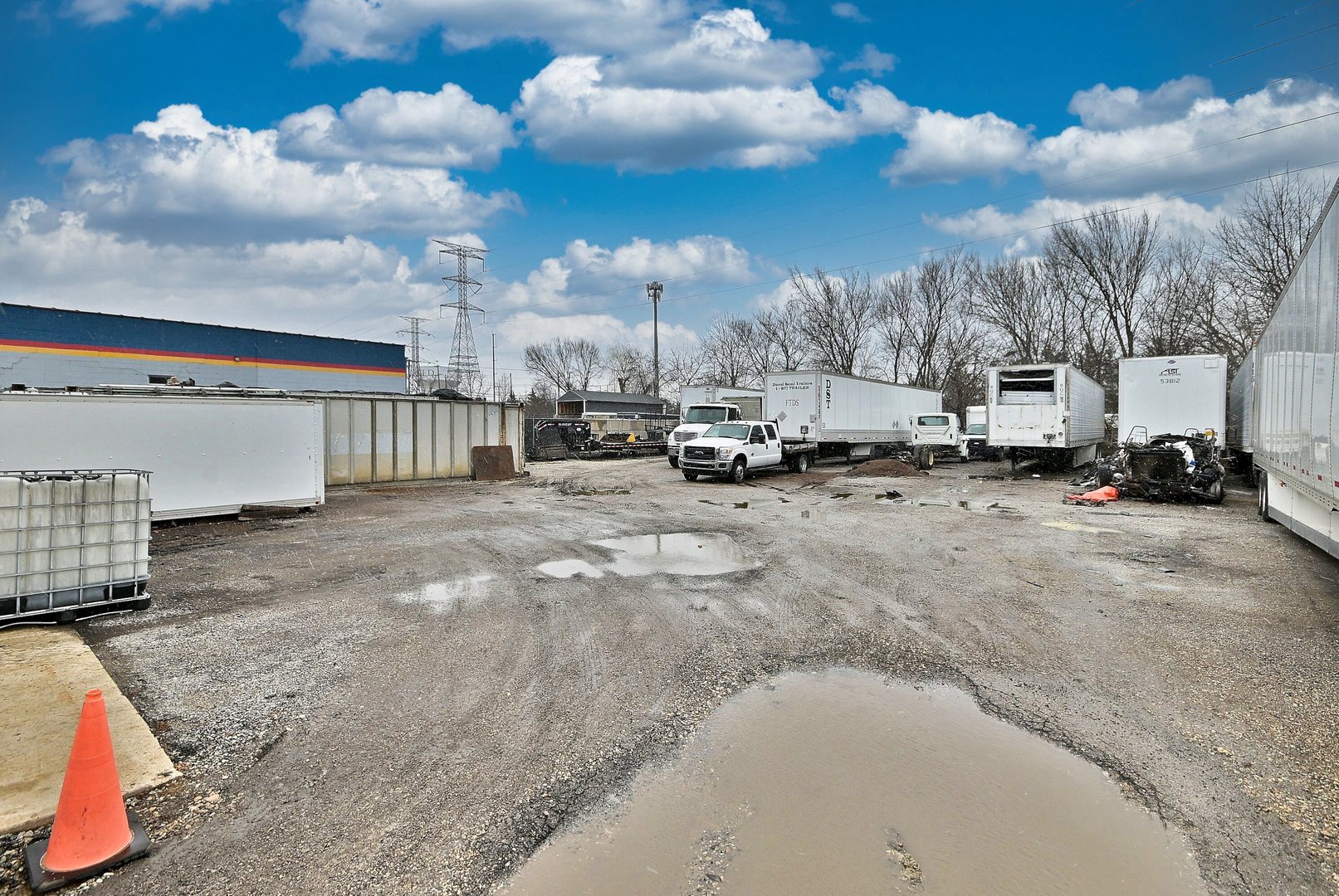 26w287 Saint Charles Road Carol Stream IL 60188