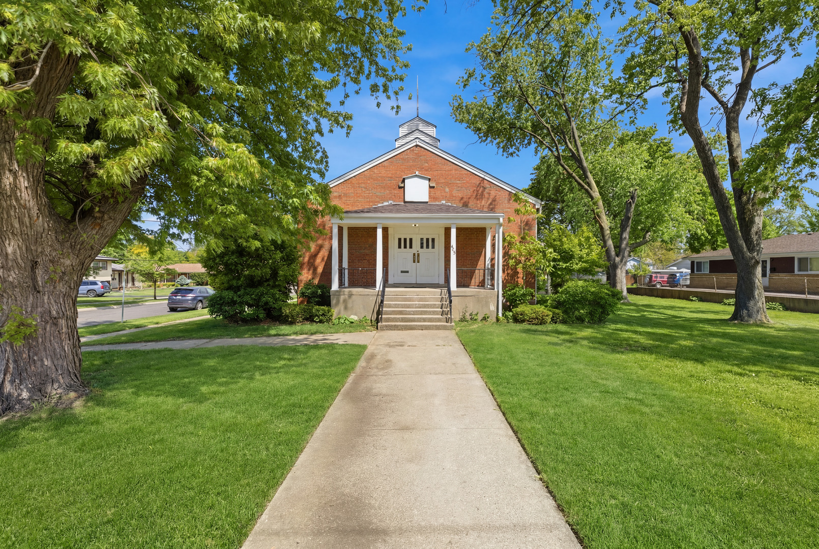 405 South Westmore-meyers Avenue Lombard IL 60148